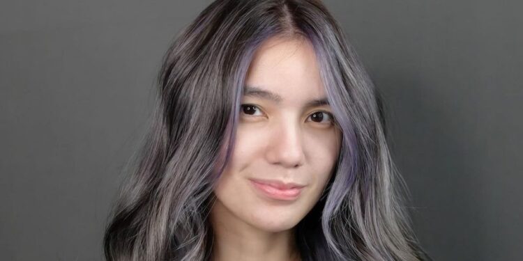 5 Potret Sheila Marcia Pole Dance, Bikin Takjub Orang yang Melihatnya