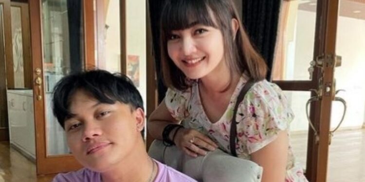 Heboh Isu Jadi Selingkuhan Sule, Riesca Rose Ternyata Pernah Tinggal di Rumah Sang Komedian