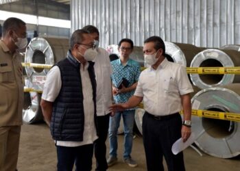 Amankan Produk Baja Senilai Rp 41,6 Miliar, Mendag Zulhas Tegas: Tertibkan dan Amankan