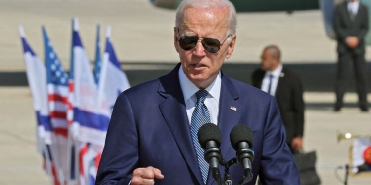 Joe Biden Disebut Masih Sering Batuk-batuk Meski Sudah Sembuh, Tanda Long Covid-19?