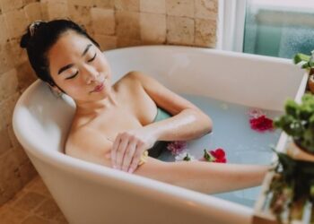 Bukan Hanya Tentang Kebersihan, Merawat Tubuh Juga Jadi Cara Memanjakan Diri