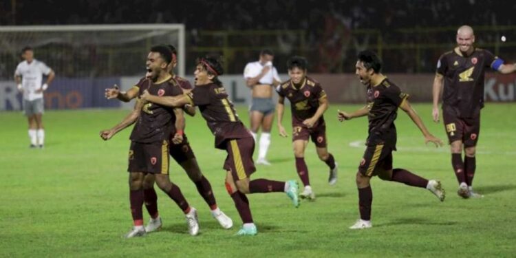 5 Hits Bola: 3 Pemain PSM Makassar Ini Layak Dipanggil Timnas Indonesia