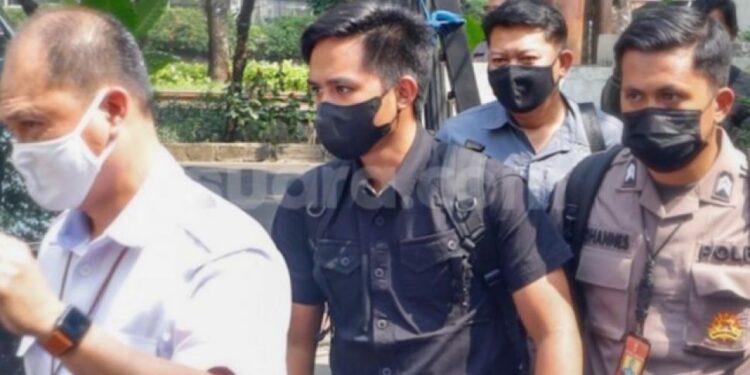 Bharada E Mendekam di Sel Khusus Bareskrim Polri, Rumah Keluarga Dijaga Ketat Personel Brimob