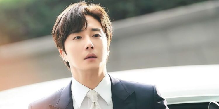 6 Potret Jung Il Woo di Good Job, Kembali Beradu Akting dengan Yuri SNSD