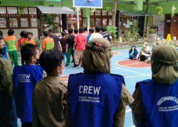 Siswa Dilatih Menulis Berita Adiksimba
