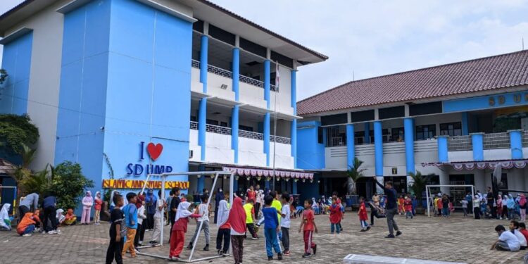 Peringati HUT RI ke-77, SD UMP Gelar Lomba dan Latih Kepemimpinan Siswa