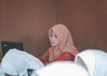 Kini Meja Wali Kelas MTsM 2 Karangasem Bersatu dengan Siswa