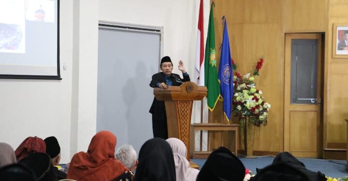 Guru Besar ITS Ini Mengajak Pesantren Muhammadiyah Ngaji Alam Semesta