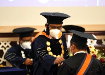 Wisudawan UAD Harus Tambah Ketrampilan yang Dibutuhkan Dunia Usaha