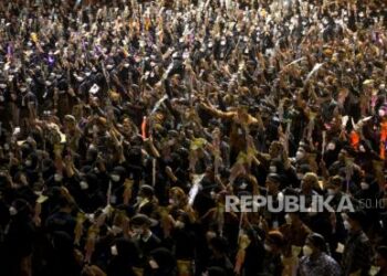 In Picture: Rekor Dunia Memainkan Wayang Kulit Terbanyak di UMY