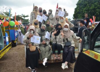 Ribuan Peserta Semarakkan Pawai Ta’aruf Jelang Muktamar ke-48 Muhammadiyah ‘Aisyiyah