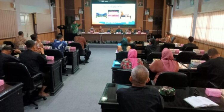 Pantia Muktamar dan Tim Asistensi Panitia Pusat beraudiensi dengan Forkompimda Karanganyar