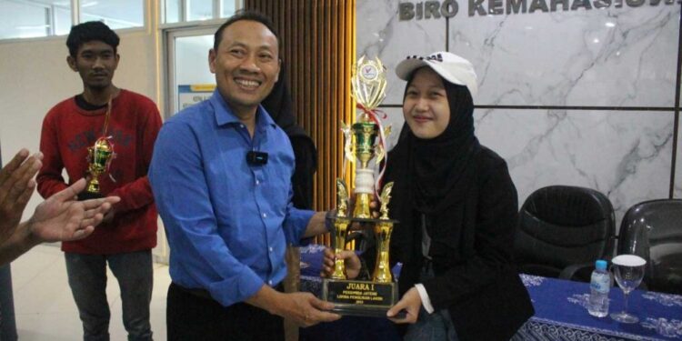 UMS Tuan Rumah Lomba Penulisan Lakon Tingkat Mahasiswa  se JATENG