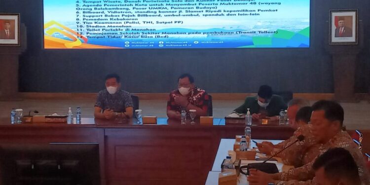 Gibran Tawarkan Hiburan Pagelaran Wayang 3 Malam Selama Muktamar Berlangsung.