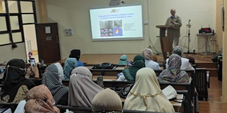 Pakar telemedisin Italia berbagi ilmu di FKIK Unismuh Makassar