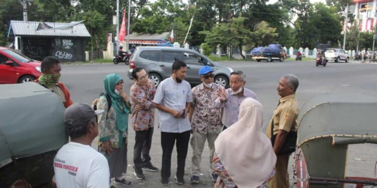 Antisipasi Banjir, Panitia Muktamar dan Pemkab Sukoharjo Bersih -Bersih Lingkungan Kampus 1 UMS dan Edutorium
