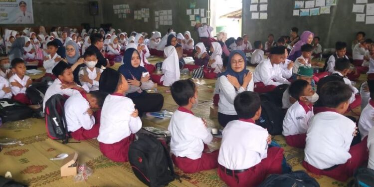 Kemensos kerahkan tim pemulihan untuk korban sekolah ambruk