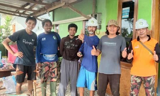 Lazismu Pekalongan Bantu Rehab Rumah Warga Kajen Korban Puting Beliung