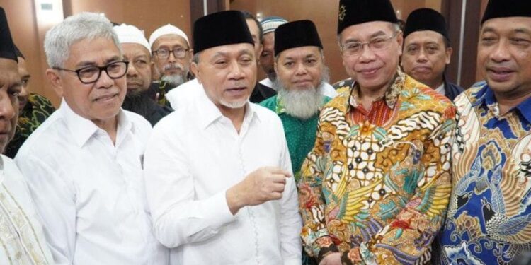 Zulkifli Hasan ucapkan selamat ke pimpinan Muhammadiyah Jatim