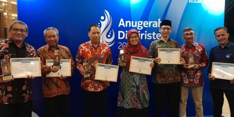 UNISA Yogyakarta Raih Penghargaan Gold Winner ISS MBKM PKKM 2022
