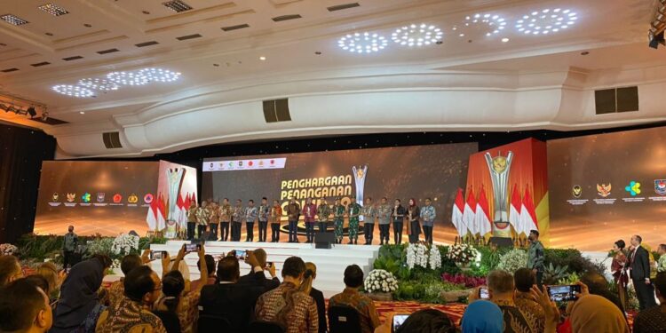 Muhammadiyah Raih Penghargaan PPKM Award dari Presiden Jokowi