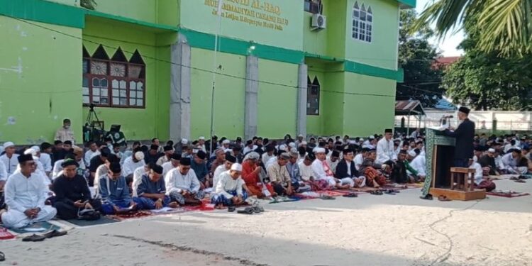 Shalat id, jamaah Muhammadiyah padati Kompleks Perguruan Al-Haq Palu