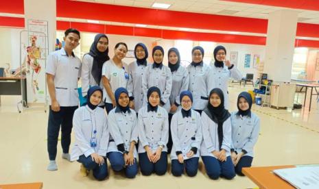 Prodi Fisioterapi UMM Kirim Mahasiswa Magang ke Malaysia