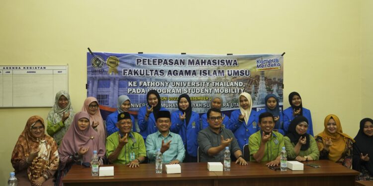 FAI UMSU Lepas 7 Mahasiswi Ikuti Student Mobility di Fathony University Thailand