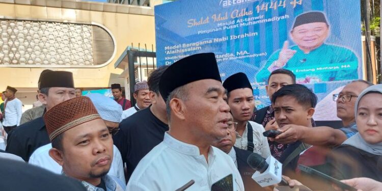 Menko PMK sarankan pemotongan hewan kurban dilaksanakan serentak Kamis