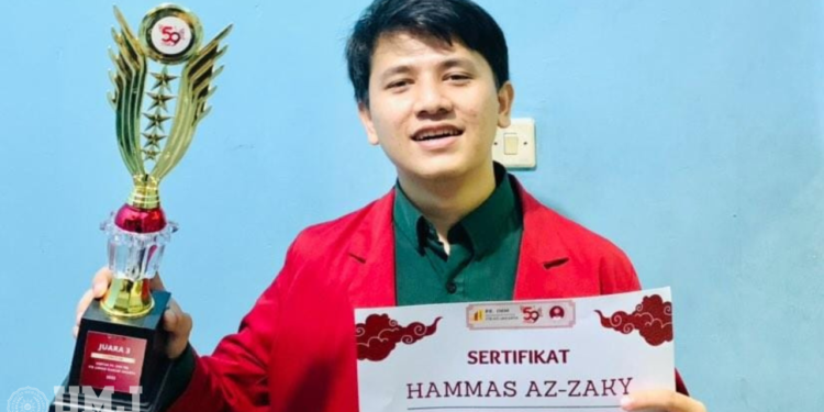 Segitiga Intelektual Kunci Keberhasilan Raih Juara Menulis Esai