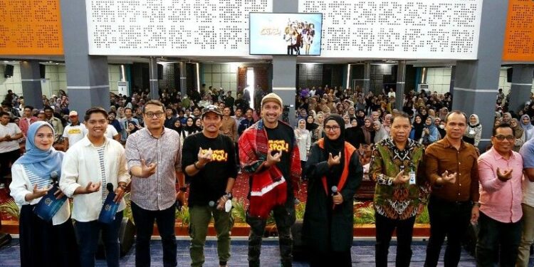 Aktor Tora Sudiro disambut meriah di Universitas Muhammadiyah Sumut