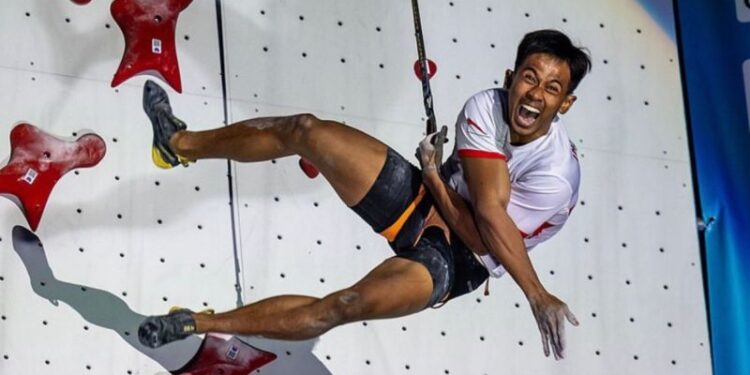 Mahasiswa UM Surabaya raih emas di Piala Dunia Panjat Tebing