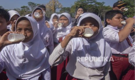 Pakar Gizi: Peran Susu tidak Tergantikan dalam Makan Bergizi Gratis