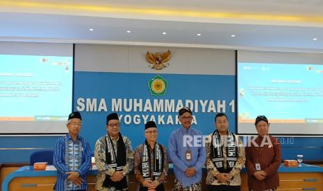 Tinjau SMA Muhammadiyah 1 Yogyakarta, Wamendikdasmen Tekankan Adab dan Prestasi