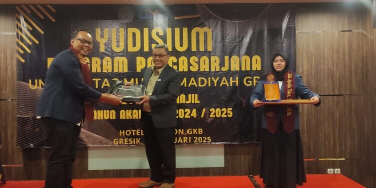 Yudisium Pascasarjana UM. Gresik Di Hadiri Wabup Terpilih