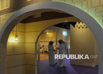 Mengunjungi Pameran Jembatan Persaudaraan Indonesia-Arab Saudi