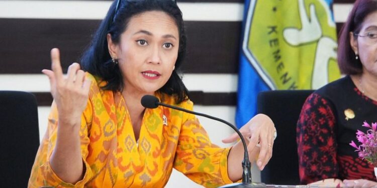 Wamen Christina: Jadi migran buka jalan untuk makmur, asal prosedural