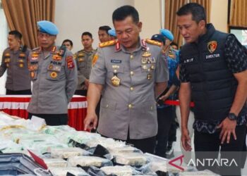 Polda Kaltim bekuk tiga pelaku penyelundupan 33 kg sabu dari Malaysia