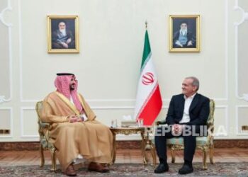 Iran Pecat Pejabat Televisi yang Hina Sunni dan Arab Saudi