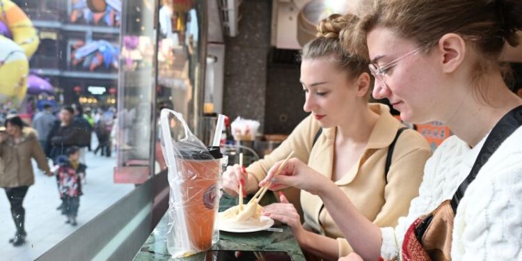 Shanghai catat lonjakan wisman “inbound” sebesar 62 persen di Q1 2025