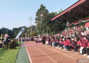 Kopassus ajak 4.000 anak main trampolin hingga bianglala di HUT ke-73