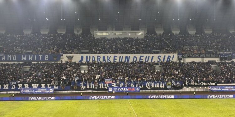 Persib kokoh di puncak klasemen setelah kalahkan PSS Sleman 3-0