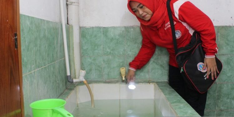 Pemkot Jakut libatkan warga untuk kendalikan kasus DBD