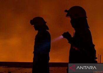 Kabakaran melanda bangunan warga di Menteng Jakarta Pusat