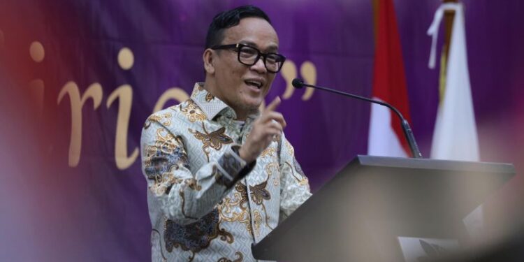 Wamenaker: Perempuan harus ambil peran strategis hadapi disrupsi AI