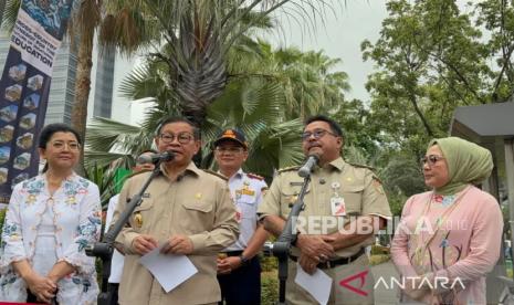 Pemprov Jakarta Tebus 117 Ijazah yang Ditahan Sekolah Pakai Dana Zakat