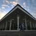 Keutamaan Memaknai Sholat dan Jadwal Sholat Hari Ini di Surabaya, 25 April 2025