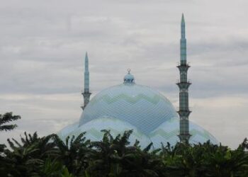 Jadwal Sholat Hari Ini: Palembang, 25 April 2025