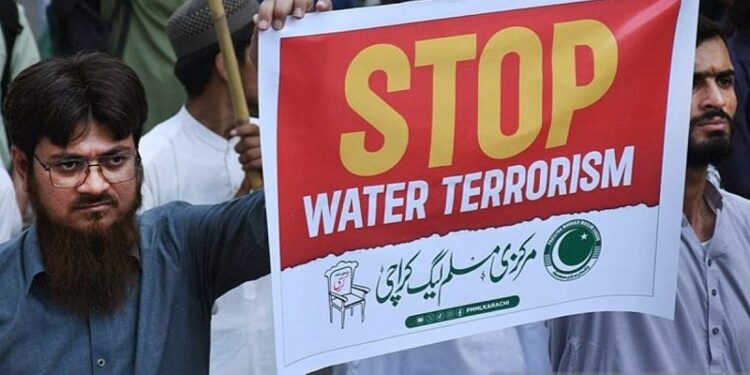 Air jadi senjata geopolitik baru di tengah krisis Kashmir
