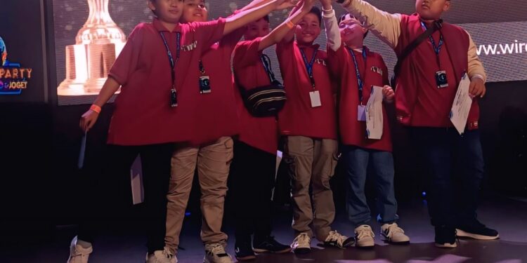 Tim Robotic SD Muhammadiyah 3 ICP Sumberrejo Raih Juara Nasional di Wonderful Indonesia Robot Challenge 2025